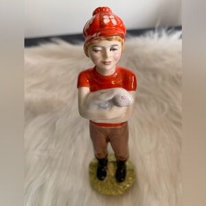 (201)Francesca's Collections Kate Hand Painted Bone China Figurine